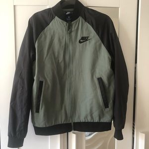 Men Nike Bomber
